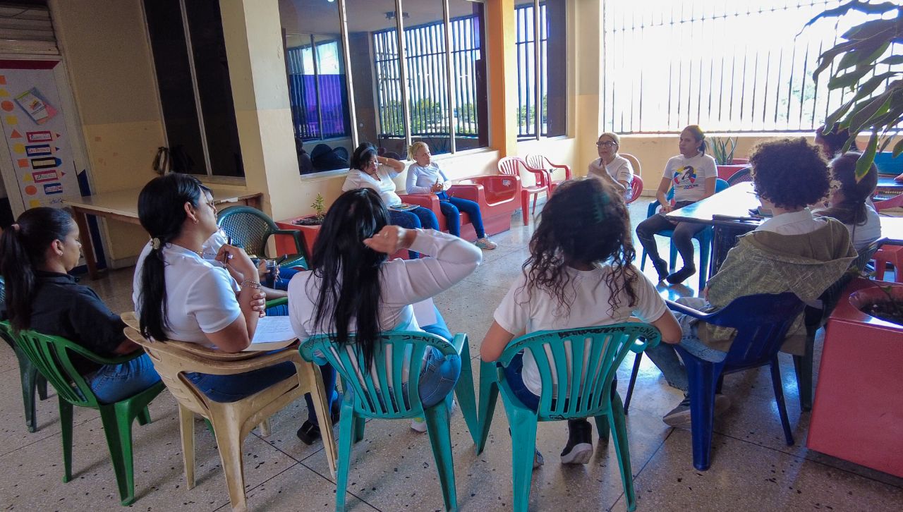 Taller sobre Argelia Laya fomenta reflexión sobre los derechos femeninos en Yaracuy